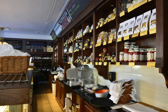 Pronájem restaurace 70 míst v Praze 2, restaurace Praha 2 - 10