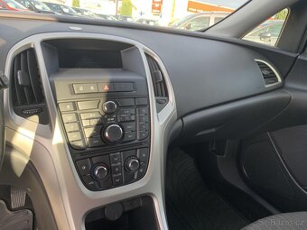 Opel Astra 1.4i , 74 kW benzín, 2011 - 10