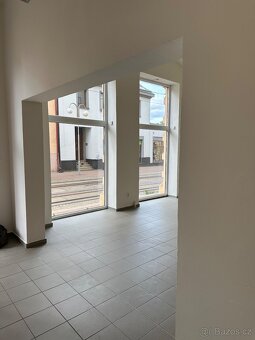 Pronájem - Obchodní prostory v centru Liberce 75m2 - 10