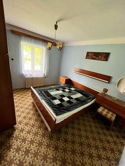 Skříně, sedací soupravy, pozůstalost - 10