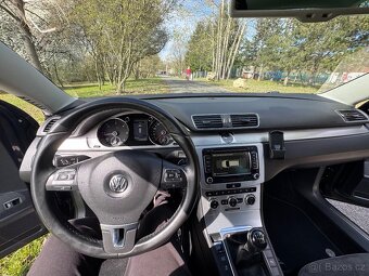 VW Passat 2.0 TDI 4motion 2013 Výhř čel okna tažné Alcantara - 10