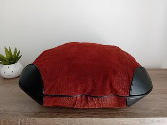Genuine Leather Italy dámská velká hobo kabelka kožená - 10