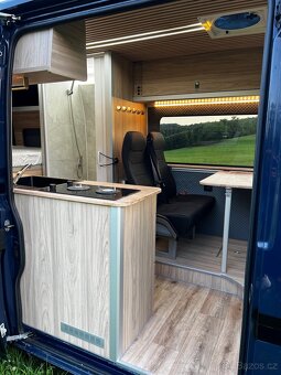Obytná dodávka Peugeot boxer - 10