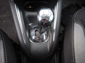Peugeot 208 1.2 AUTOMAT, NEFUNKČNÍ MOTOR - 10