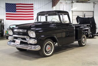 1959 GMC 100 bigwindow utility truck - 10