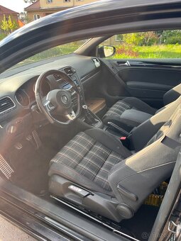 VW Golf 6 GTI 155 kW manuál - 10