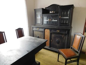 Starožitný Kredenc - 10