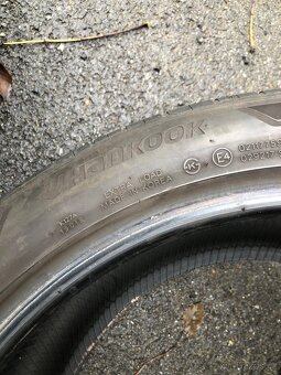 Prodám dvourozměr pneu 315/35/20 a 275/40/20 - 10