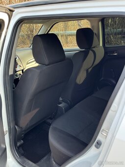 Suzuki Swift - 10