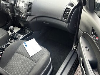 Hyundai i30 SW 1.4i 80kw, r.2012, klima, STK - 10