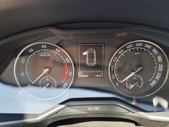 Škoda Superb 1,4TSI 92KW 2xKOLA TOP KM GARANCE 2017/10 SERVI - 10