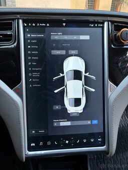 Tesla model S 85 Performance - 10