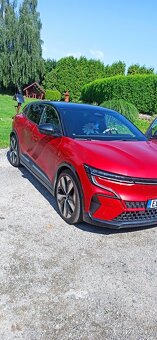 Renault Megane etech - 10