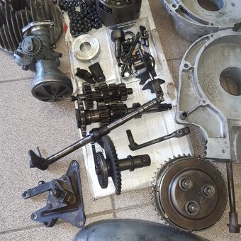 Jawa 250 pérák-motor fj - 10