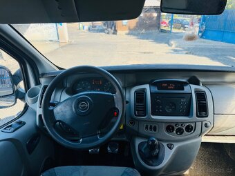 Opel Vivaro 1.9 DCI 74kw 9 MÍST - 10