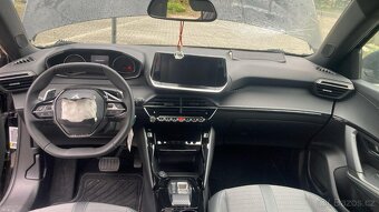 Peugeot 2008 - 10