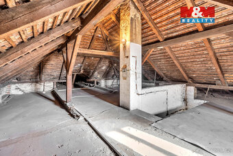 Prodej rodinného domu v Starých Jesenčanech - 10