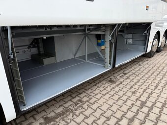 Mercedes-Benz Tourismo RHD 16 - 10