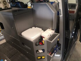 Obytná vestavba vw t5 - 10