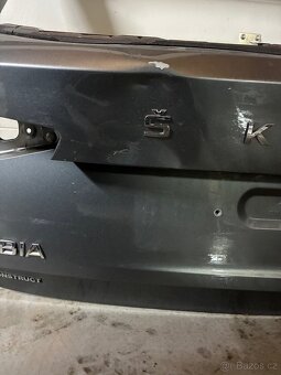 5. dveře a zadní nárazník Škoda Fabia IV - 10