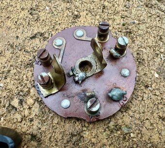 ČZ 125 B T C - přepínač - 10