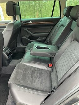 Volkswagen Passat, Kombi 1,6 TDi 88 kW R-LINE PANORAMA - 10