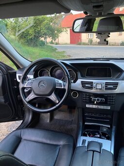 Mercedes-Benz E220 - 10