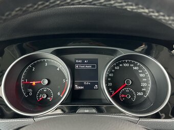 Touran Comfortline 2.0 TDI, Tažné, DYNAUDIO - 10