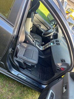 Volvo V50 2.0D, manuál, rv. 2007 - 10