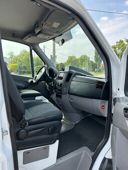Mercedes-Benz Sprinter 2.2 CDI Sanitní vůz - Automat - 10