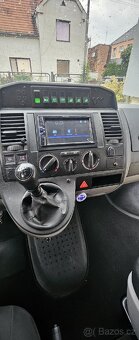 VW Transporter obytný 2,5 TDI 96 kw - 10