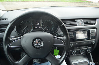 PRODÁM ŠKODA OCTAVIA COMBI III 1.2TSI 77KW 2014 - 10