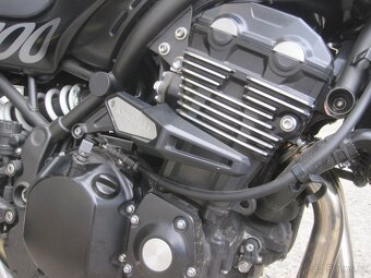 Kawasaki Z 900RS - 10