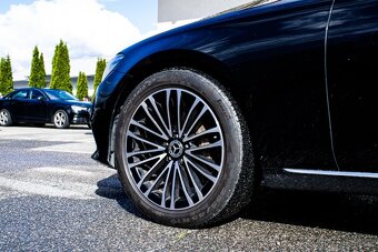 Mercedes-Benz E trieda Sedan 400 4MATIC A/T - 10