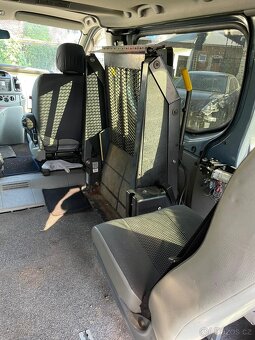 Opel Vivaro 2.0D 84kw, r.2008, 5míst, klima, automat - 10