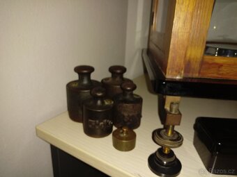 Laboratorní závaží sady - 10