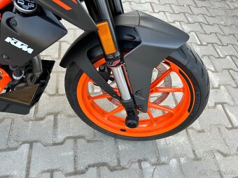 KTM Duke 125 2022 - 10