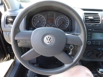 VW Golf 1.4i r.v.2005 (55 kw) 1.MAJITEL (43 000 KM) - 10