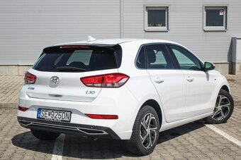 Hyundai i30 1.5 T-GDi mHEV iMT Family - 10