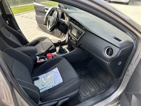 TOYOTA AURIS KOMBI 1,4 D-4D - 10