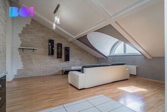 Prodej investičního mezonetového bytu s parkovacím stáním, 1 - 10