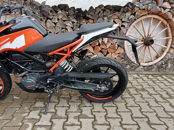 KTM 125 DUKE - 10