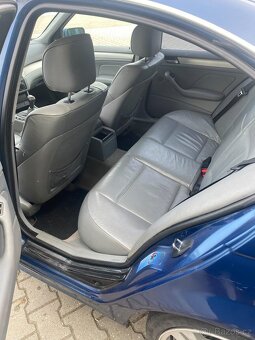 BMW E46 330xi, benzín + LPG
 - 10