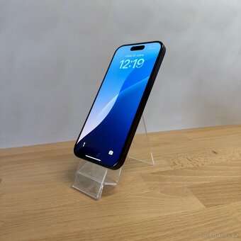 iPhone 15 Pro 128GB, modrý, eSIM (12 měsíců záruka) - 10
