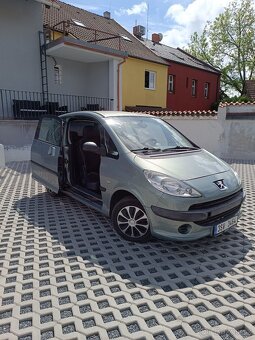 Peugeot 1007, 1.4 Automat (robot), r.v. 2006 - 10