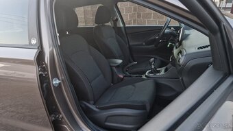 Hyundai i30 1,5 GDi 117kW Edícia 30, 12700km - 10