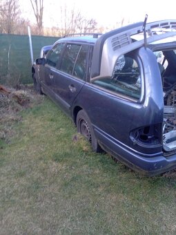 Mercedes Benz E W210 - 10