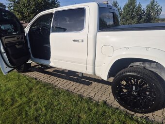 Dodge Ram 1500 Limited - 10