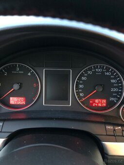 Audi A4 b7 125kw 3xsline - 10