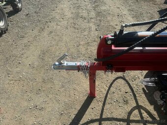 Štípačka dřeva 50T - 10